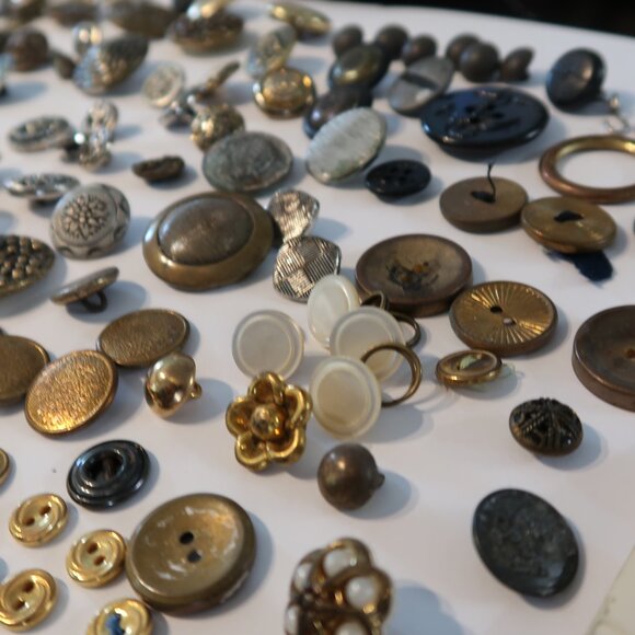 Large Old Button Collection Some Military Style Buttons Some Vintage Variety - Picture 15 of 16